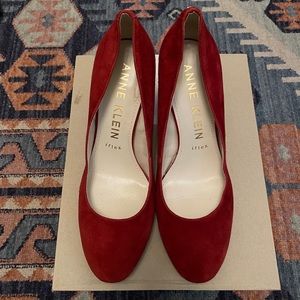 Anne Klein iflex Aklonnie Red Suede Pumps: Size 9.5 Women’s